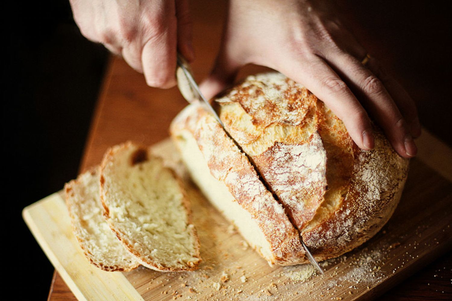 Brot backen für Anfänger: Das ultimative Rezept für Brot im Topf | GLAMOUR