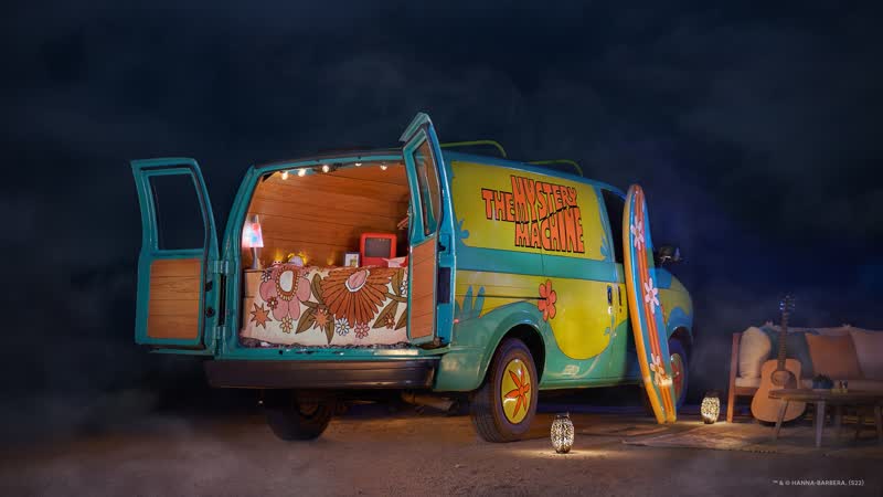 Vanlife mal anders: Airbnb macht Scooby-Doos legendäre Mystery Machine zum Übernachtungs-Spot