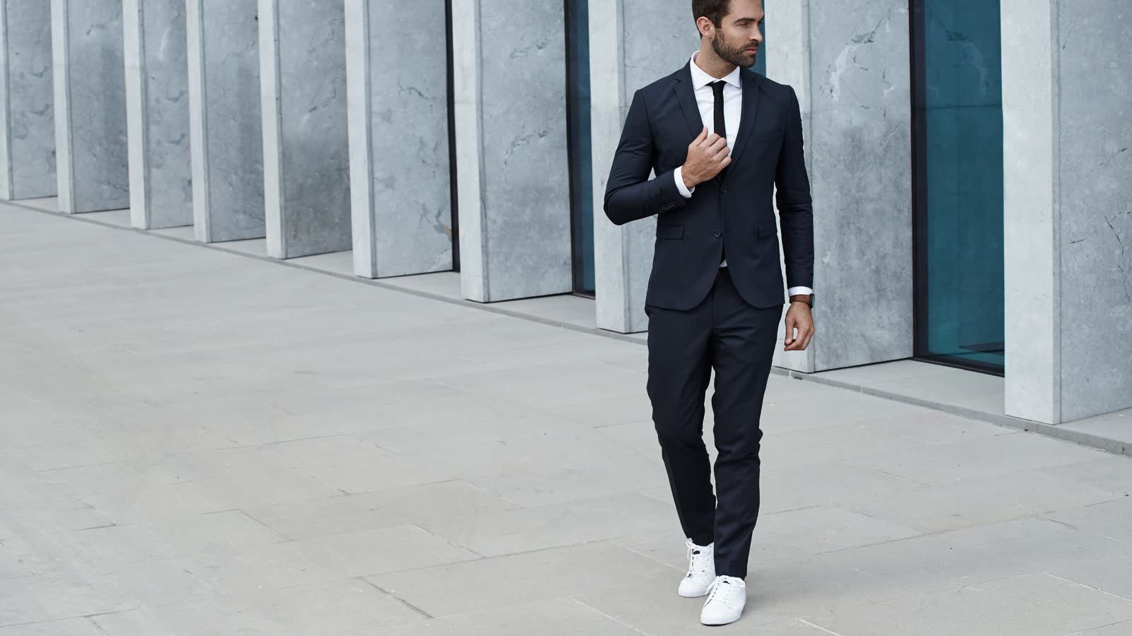Diese 3 Business-Sneaker passen zu jedem Office-Look - und kosten unter 200 Euro