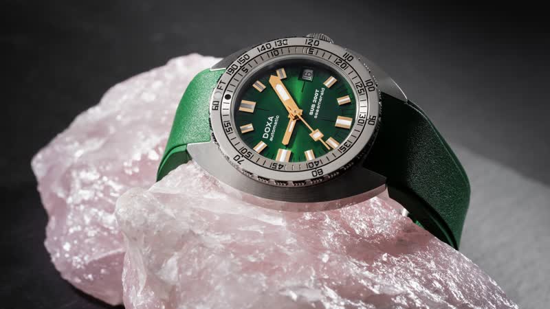 Die Doxa Sub 200T überrascht mit neuer Größe und modernen Farbvarianten