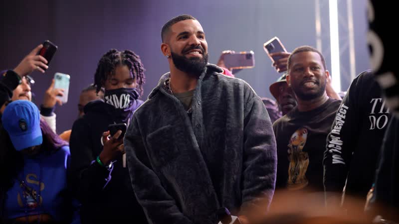 Drake kauft Rolex-Uhren für UFC-Kämpfer – nachdem sie ihm zu einem Millionen-Gewinn verhalfen