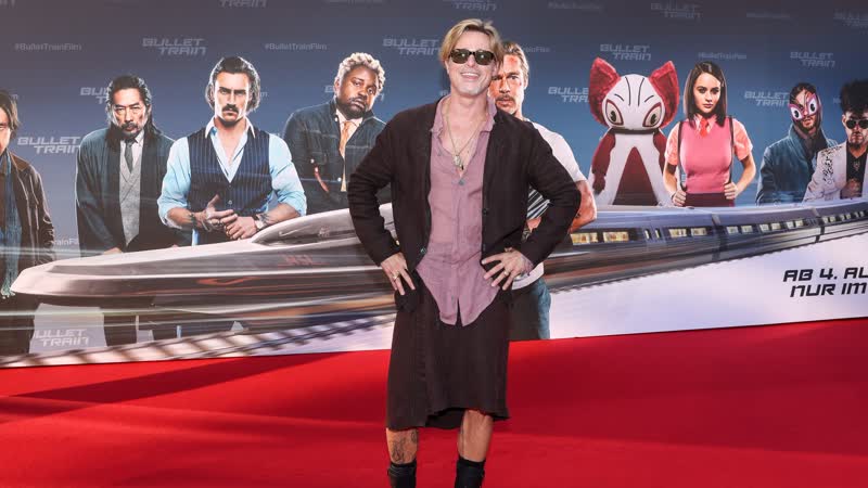 Brad Pitt zeigt Bein – und kommt im Rock zur Filmpremiere