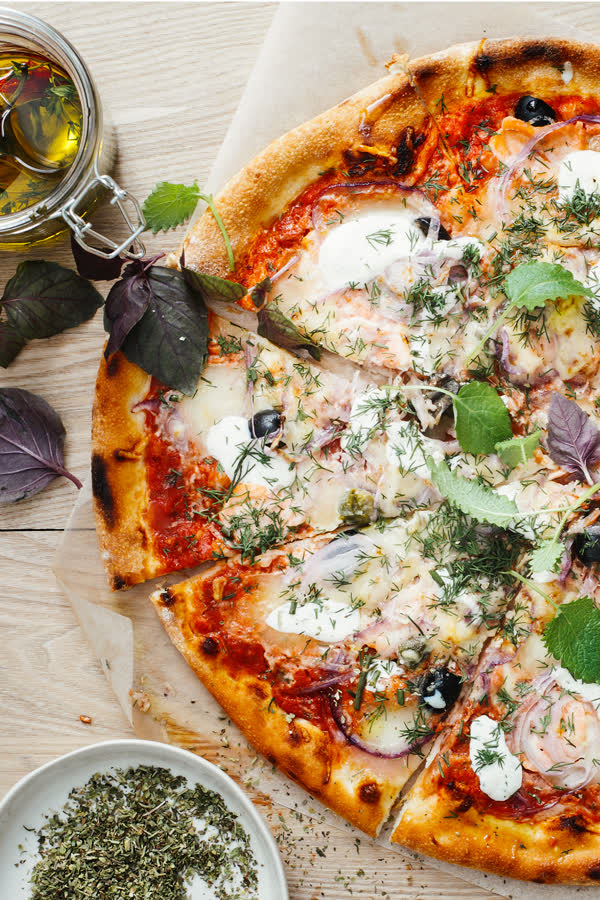 Neuer Food-Trend: So kannst du fluffige Cloud Bread Pizza ganz einfach selbst machen