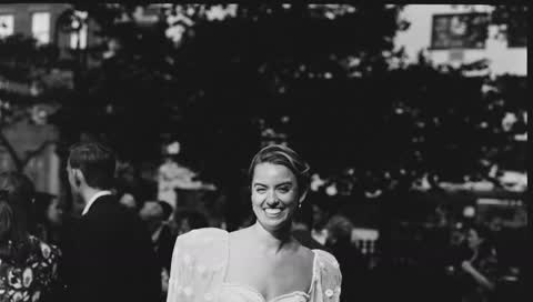 Vintage-Wedding: Diese Braut trug ein Azzaro-Hochzeitskleid wie einst Sophia Loren