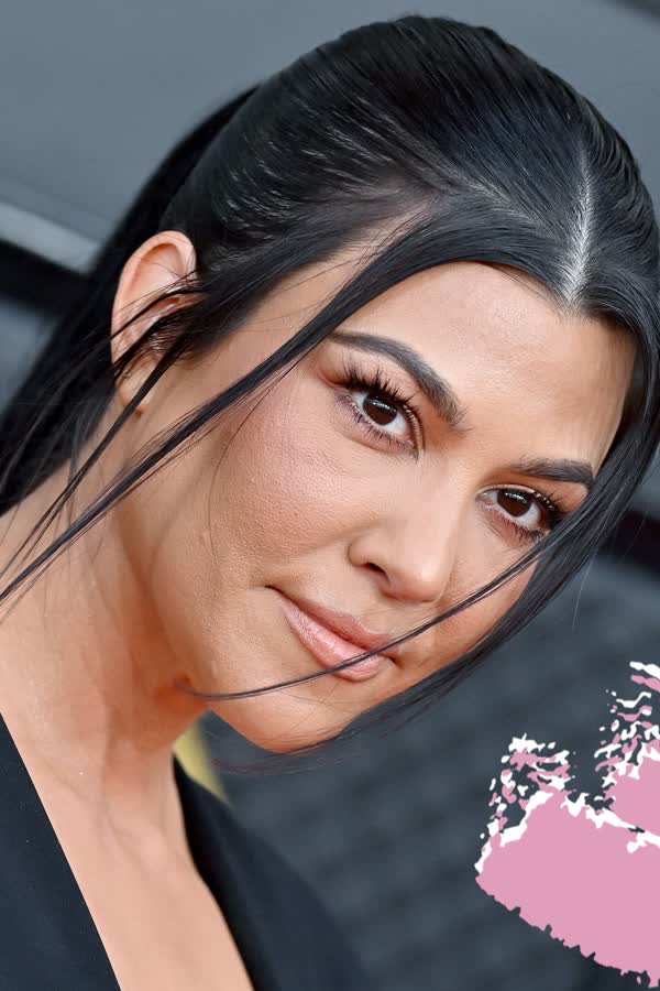 Kourtney Kardashian setzt mit ihren Floral Nails den frühlingshaftesten Nageltrend