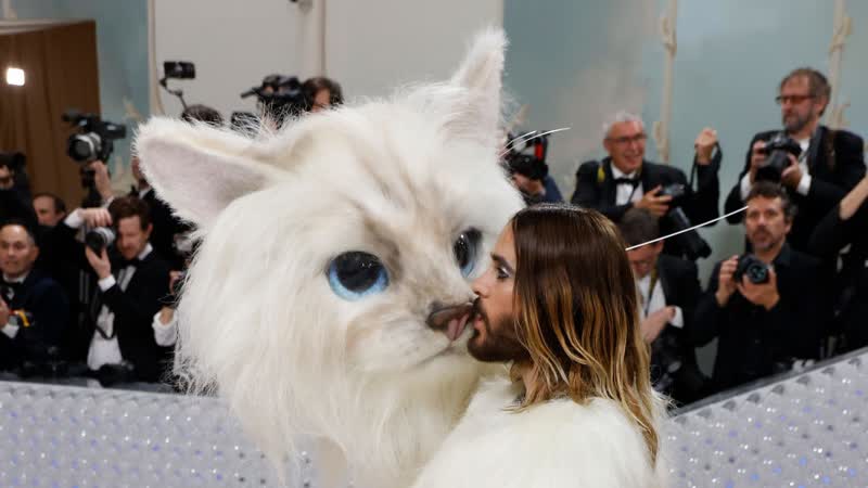 Jared Leto erschien zur Met Gala 2023 als Karl Lagerfelds Katze 