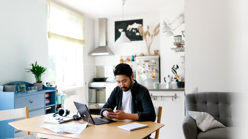 Vier-Tage-Woche: Was bringt das Arbeitsmodell wirklich?