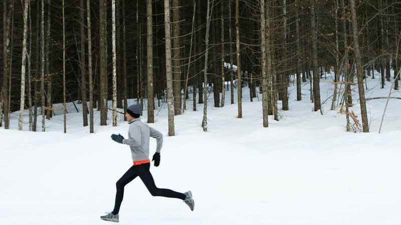 Joggen im Winter: Die besten Laufschuhe und Basics fürs Training