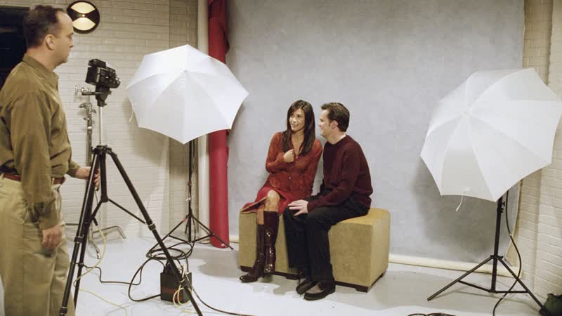 Courteney Cox erinnert mit Friends-Outtake von Monica und Chandler an verstorbenen Matthew Perry