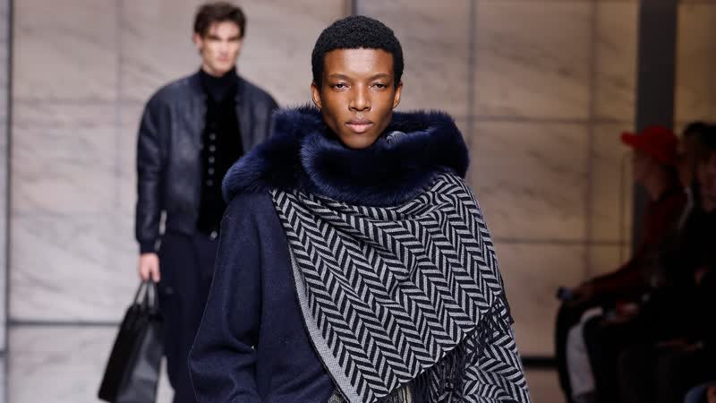 Giorgio Armani Herbst/Winter 2023: Er enthüllt das Geheimnis hinter seinem Erfolg